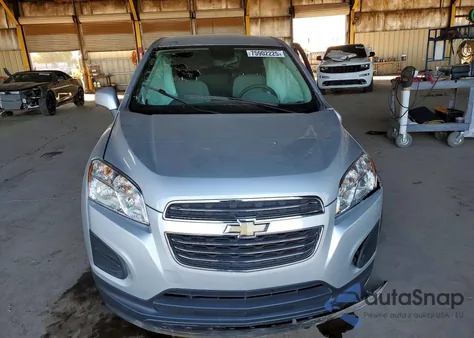 2016 Chevrolet Trax Ls z USA, uszkodzony, nr VIN 3GNCJKSB5GL125097